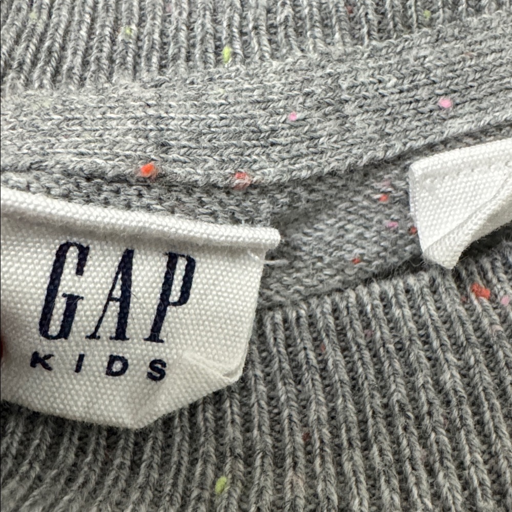 Gap kids size medium (size 7/8)
Love sweater grey - Picture 4 of 4